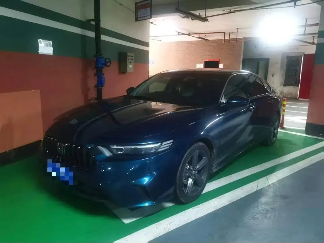 Honda 2025 INSPIRE (Yingshi Pai) 1.5T Stepless 260TURBO Elite Automatic Gear - View 1