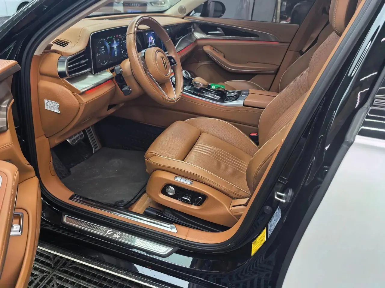 HongQi H9 2020 model 2.0T Intelligent Connected Flag Enjoyment Edition 3