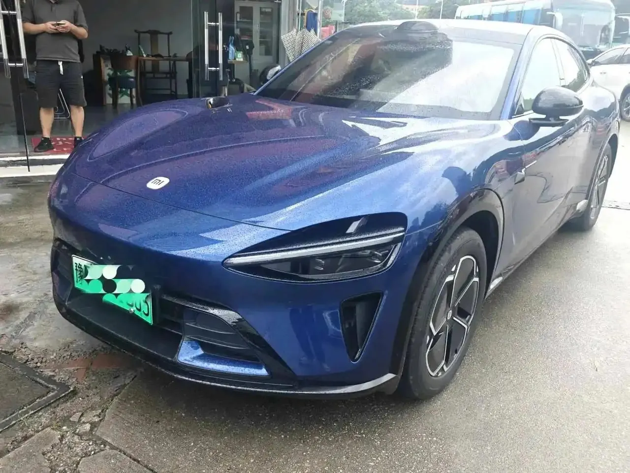 MI YU7 2025 model, long-range rear-wheel-drive version - View 1