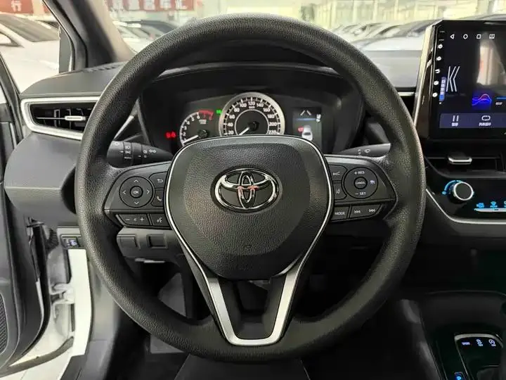 Levin 2023 185T CVT Luxury Edition 12