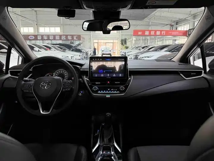 Levin 2023 185T CVT Luxury Edition 14