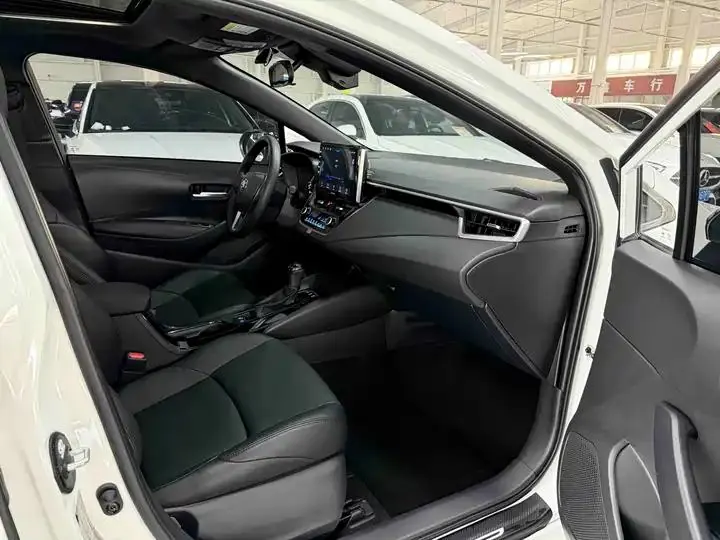 Levin 2023 185T CVT Luxury Edition 17