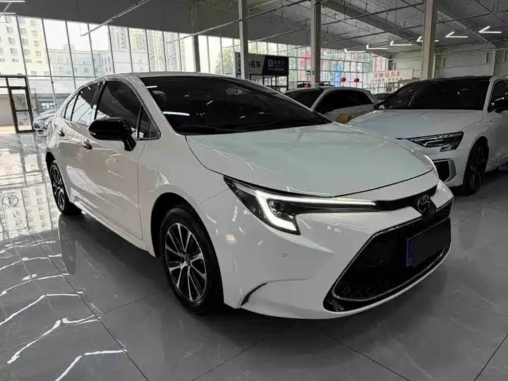 Levin 2023 185T CVT Luxury Edition 3