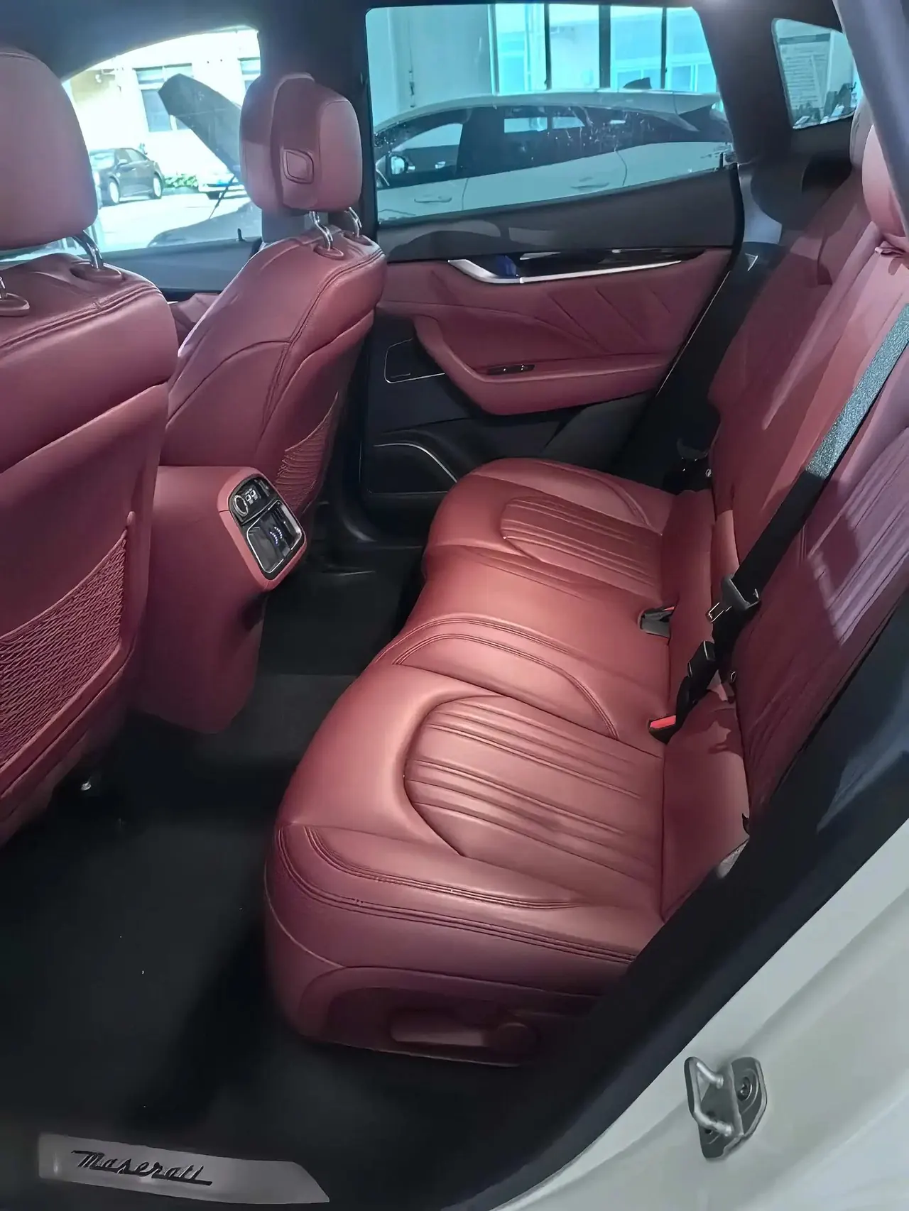 Levante 2021 3.0T Luxury Edition 7