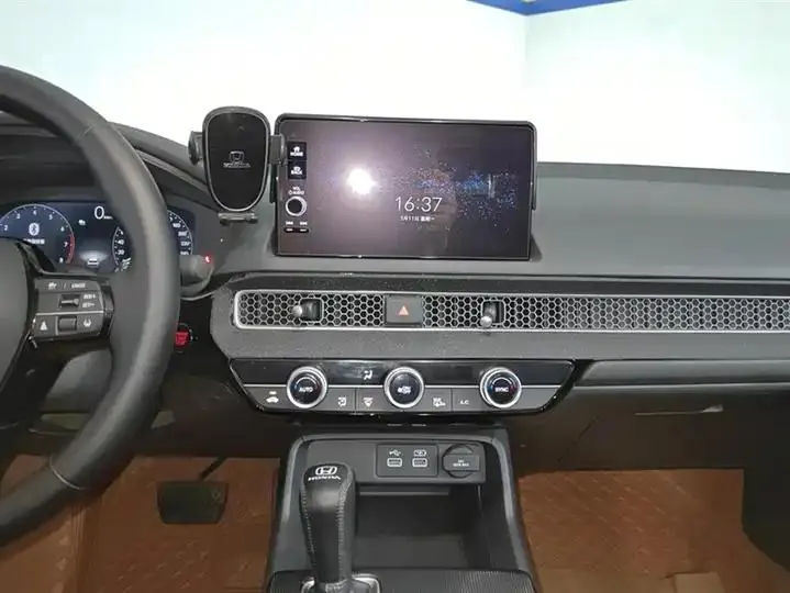 Civic 2023 240TURBO CVT 13