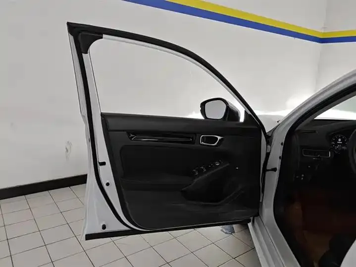 Civic 2023 240TURBO CVT 7