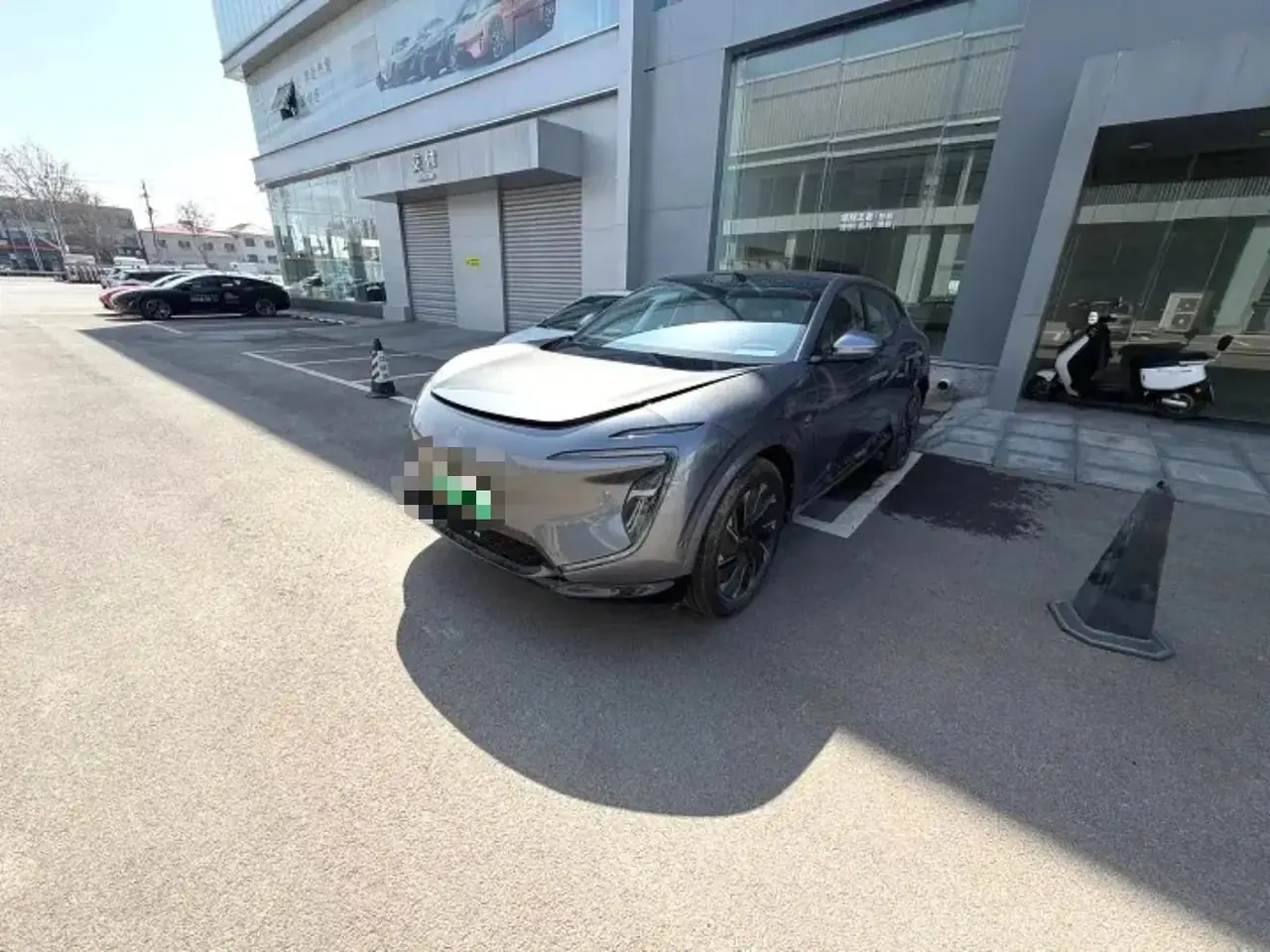 Avatr 07 2024 rear drive extended range version - View 1