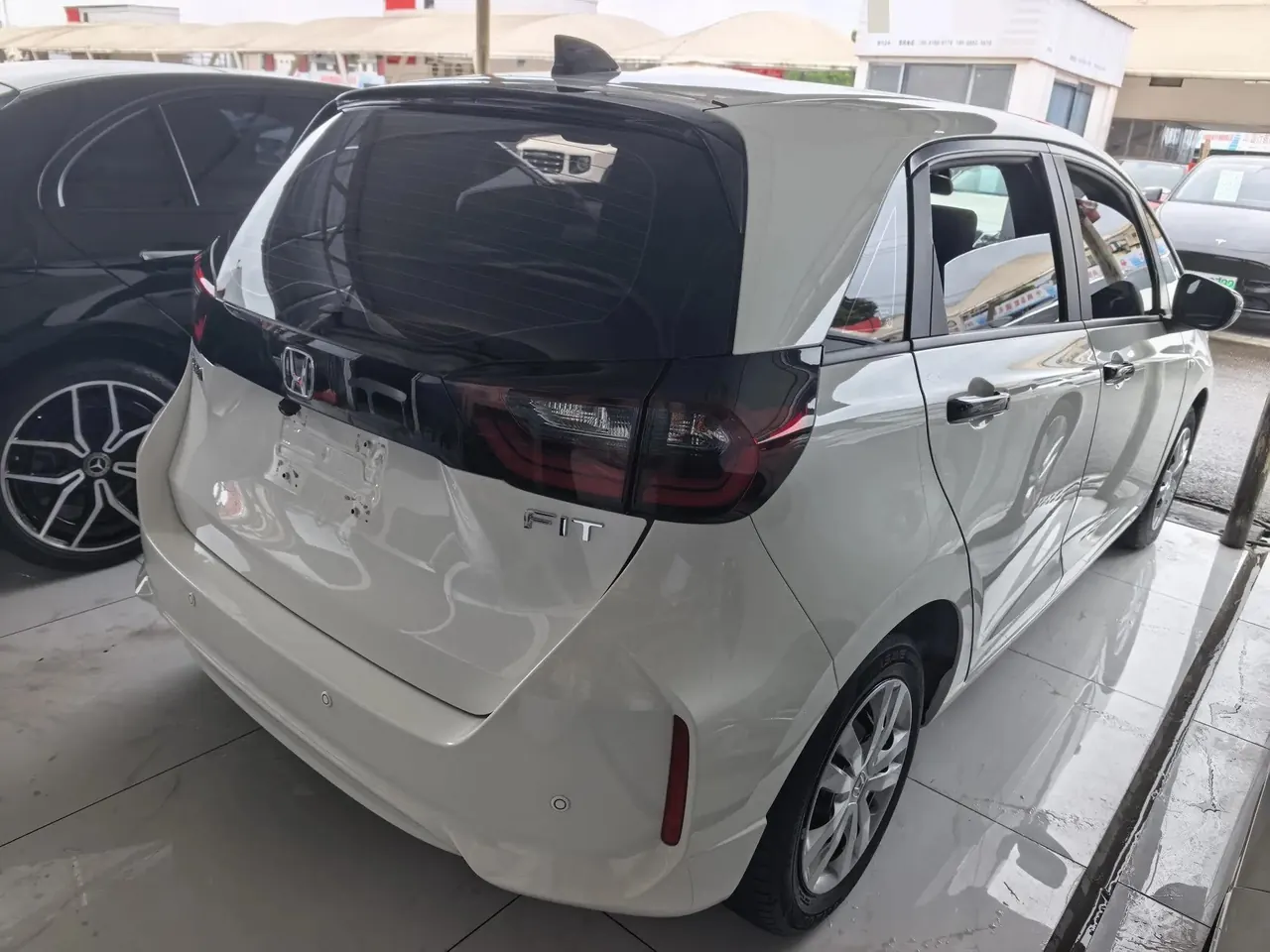 Fit 2021 1.5L CVT Trendy Edition 4