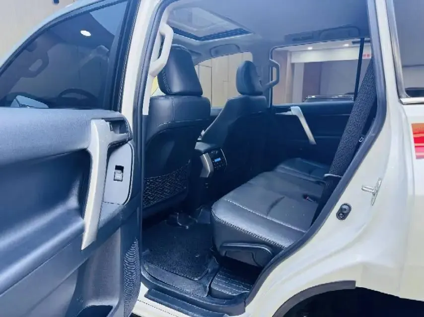 2019 Prado 3.5L Automatic TX-L Prestige Edition with Rear-Swing Spare Tire 8
