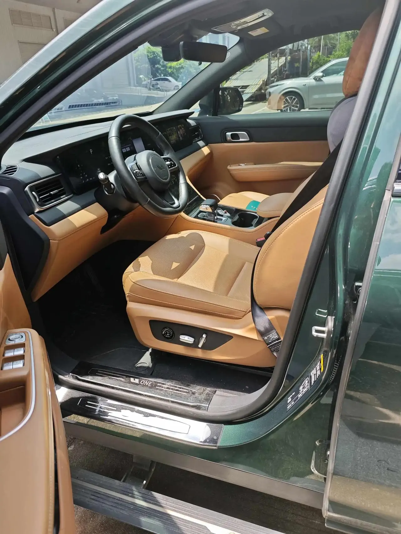 Li ONE 2021 Range-Extended 6-Seater Version 2