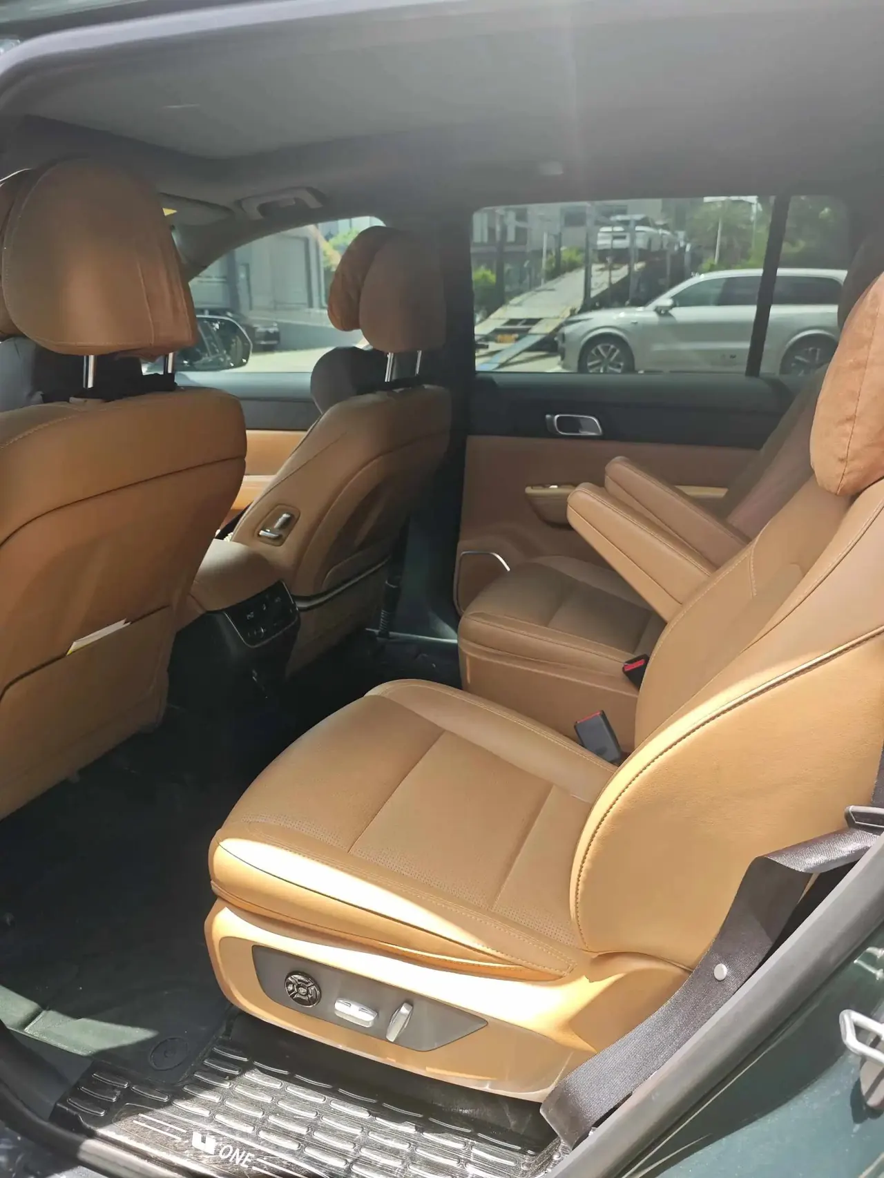 Li ONE 2021 Range-Extended 6-Seater Version 4