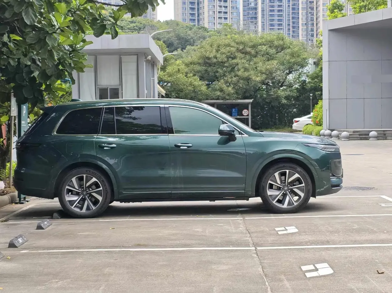 Li ONE 2021 Range-Extended 6-Seater Version 5