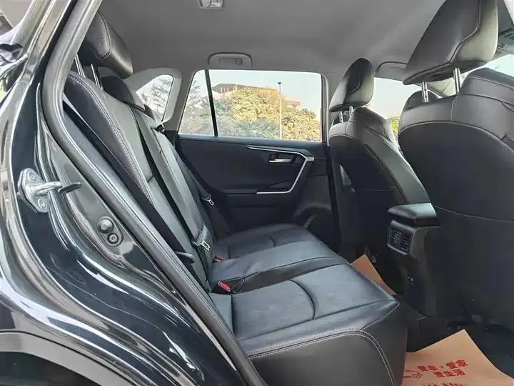 Wildlander 2022 2.0L CVT Front-Wheel-Drive Urban Edition 18
