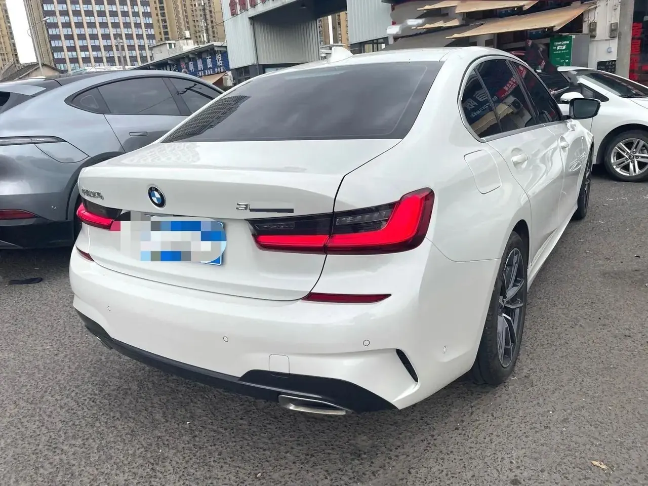 BMW 3 Series 2020 325Li M Sports Suit 5