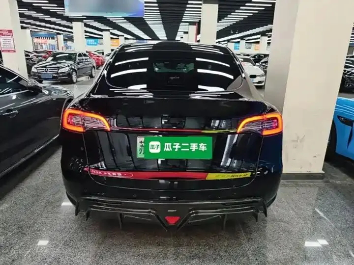 Model Y 2021 Performance High Performance All Wheel Drive 6