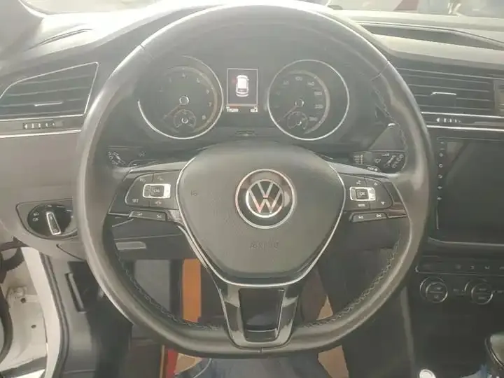 Tiguan L 2021 280TSI Automatic Two-Drive Smart Edition 11