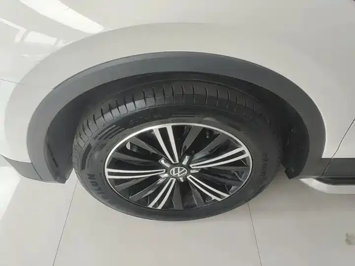 Tiguan L 2021 280TSI Automatic Two-Drive Smart Edition 23