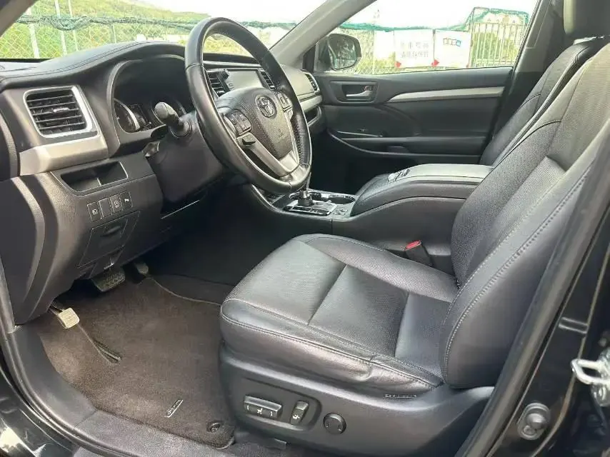 Highlander 2018 2.0T 4-wheel drive deluxe edition 7-seat national v 6