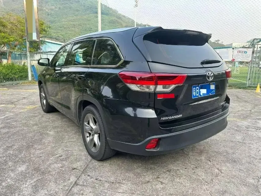 Highlander 2018 2.0T 4-wheel drive deluxe edition 7-seat national v 7