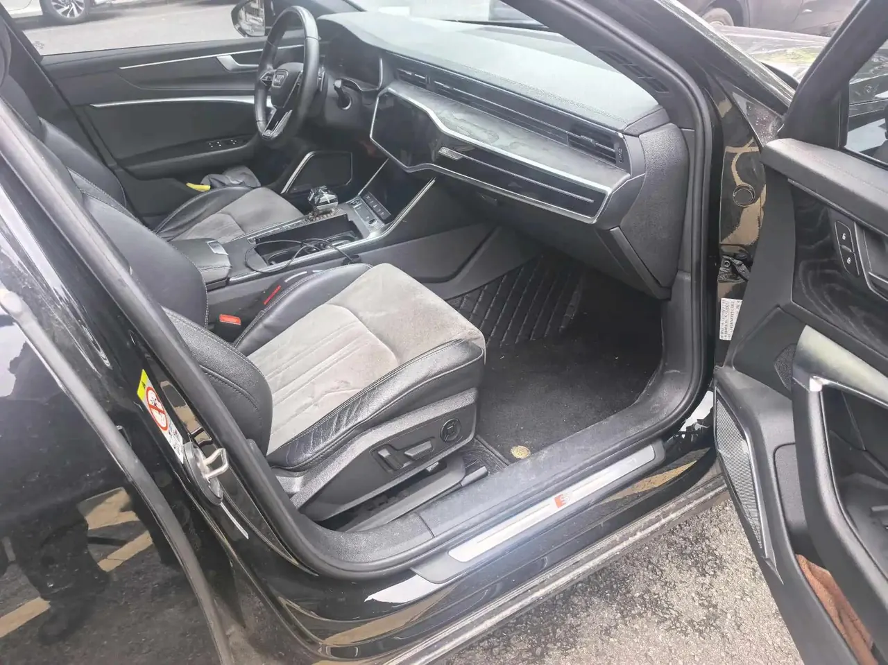 Audi A6L 2021 40 TFSI Deluxe Dynamic 11