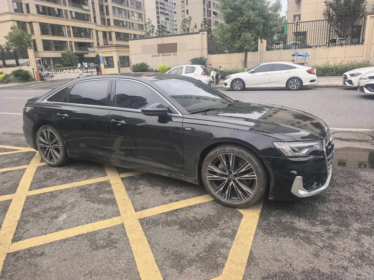 Audi A6L 2021 40 TFSI Deluxe Dynamic 7
