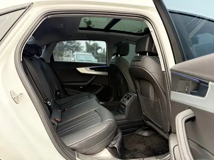 Audi A4L 2023 model, 40 TFSI Luxury Dynamic Edition 12