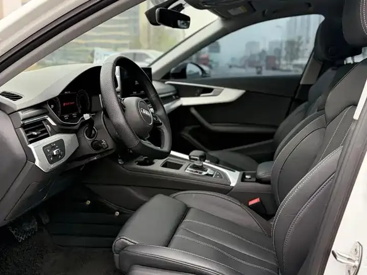 Audi A4L 2023 model, 40 TFSI Luxury Dynamic Edition 8