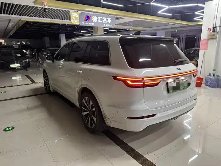 Li ONE 2021 Range-Extended 6-Seater Version 4