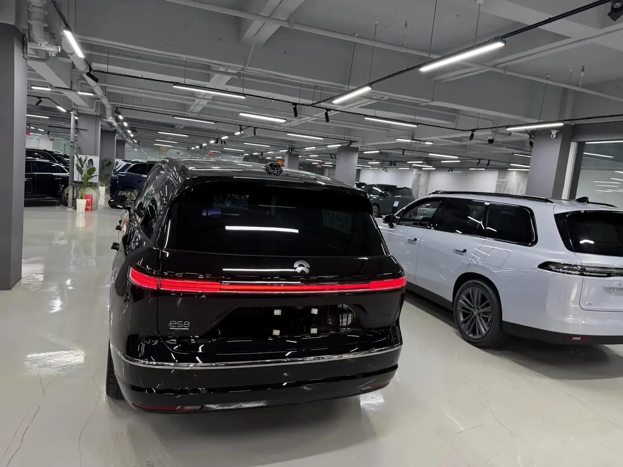 NIO 2026 ES8 6-seat executive signature version automatic gear 10