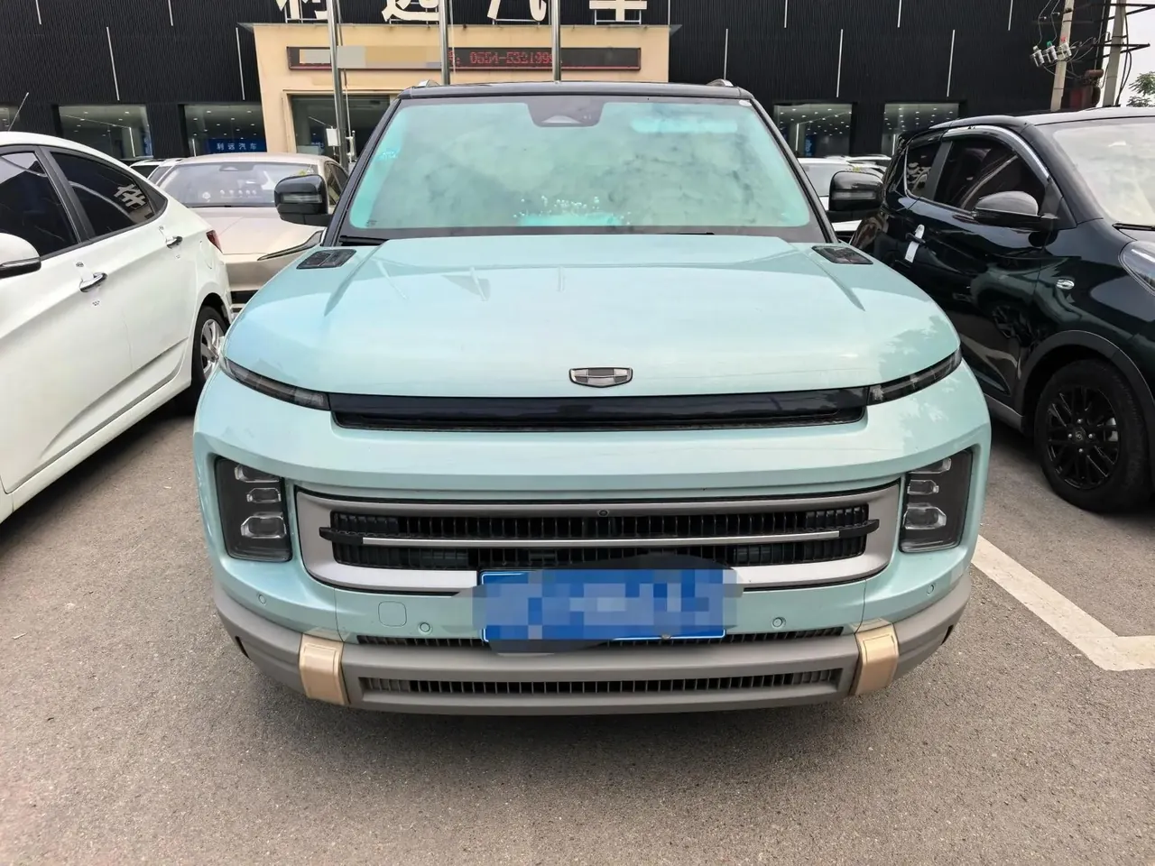 Geely ICON 2023 1.5TD Chocolate Alcohol Edition 2