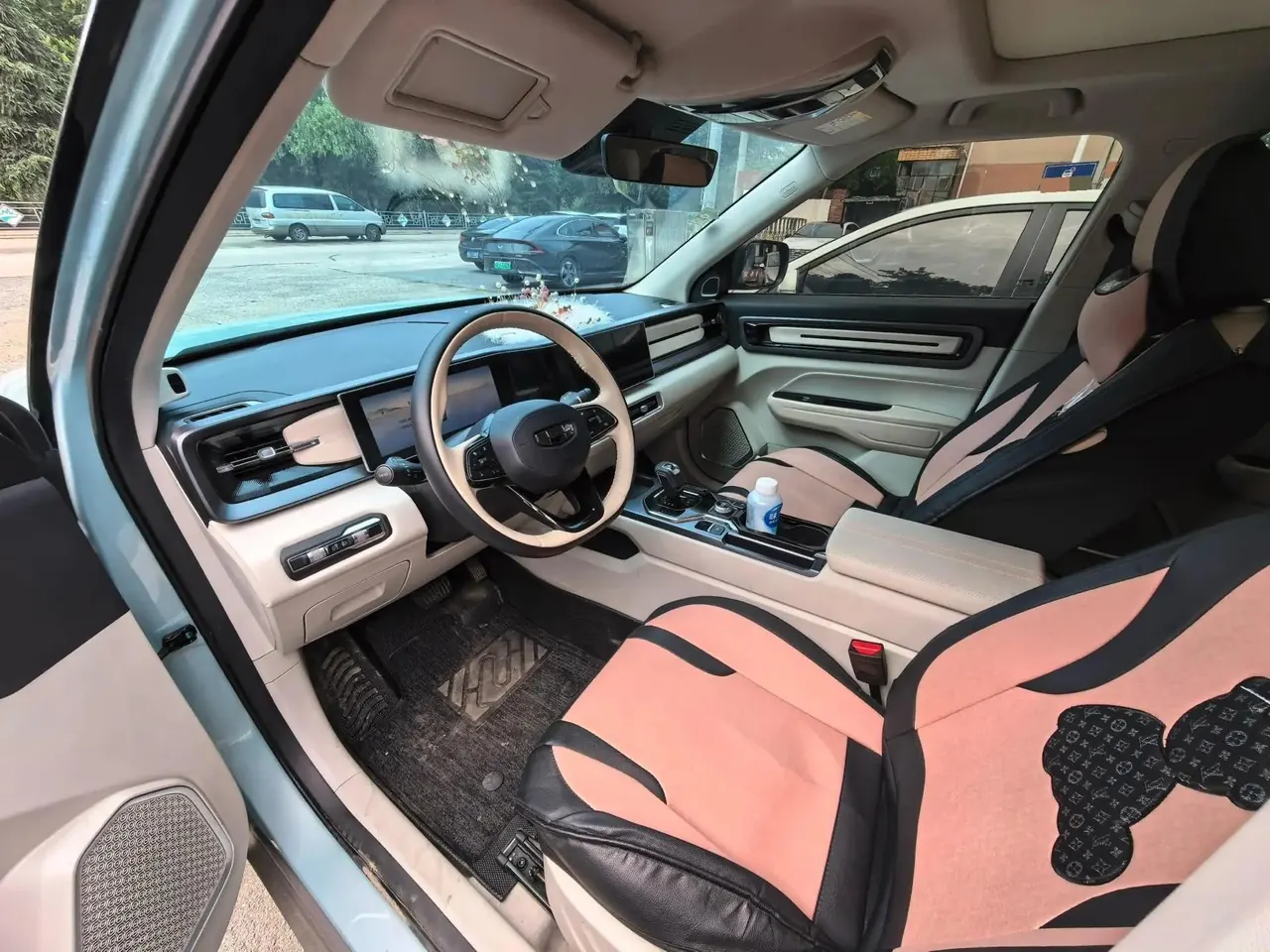 Geely ICON 2023 1.5TD Chocolate Alcohol Edition 3