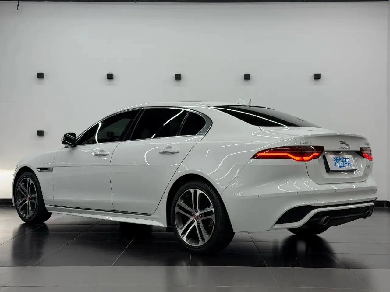 Jaguar XEL 2021 2.0T 200PS R-DYNAMIC Youth Sports Edition 9