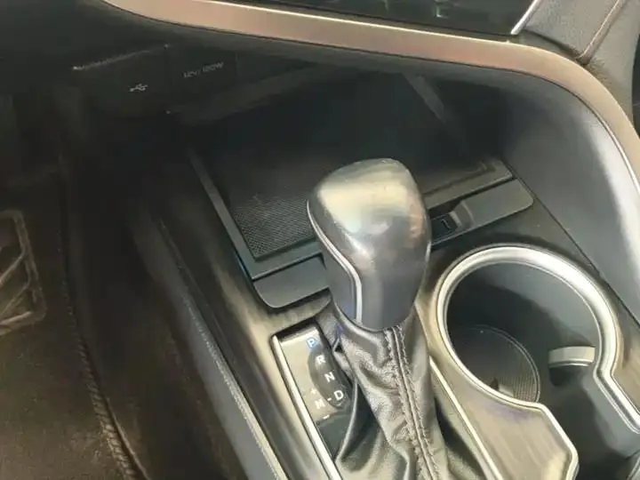 Camry 2021 2.0G Luxury Edition 14