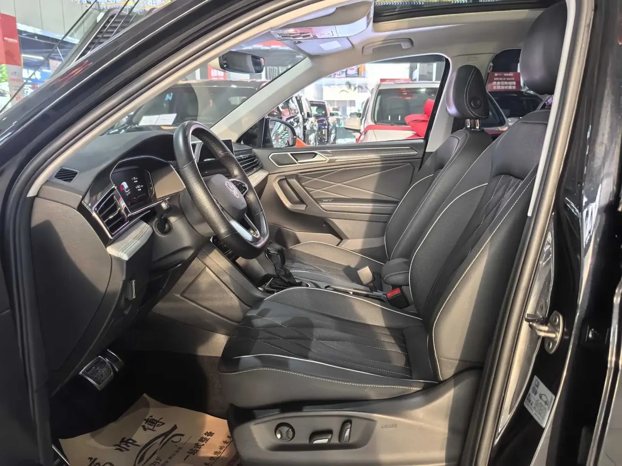 Touareg L 2022, 330 TSI, Automatic, Two‑Wheel Drive, R-Line Luxury Plus Edition 11