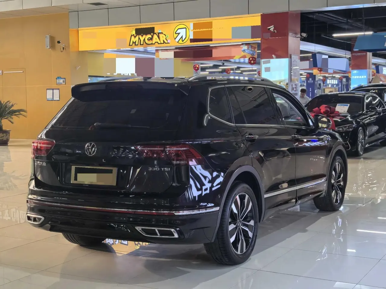 Touareg L 2022, 330 TSI, Automatic, Two‑Wheel Drive, R-Line Luxury Plus Edition 2