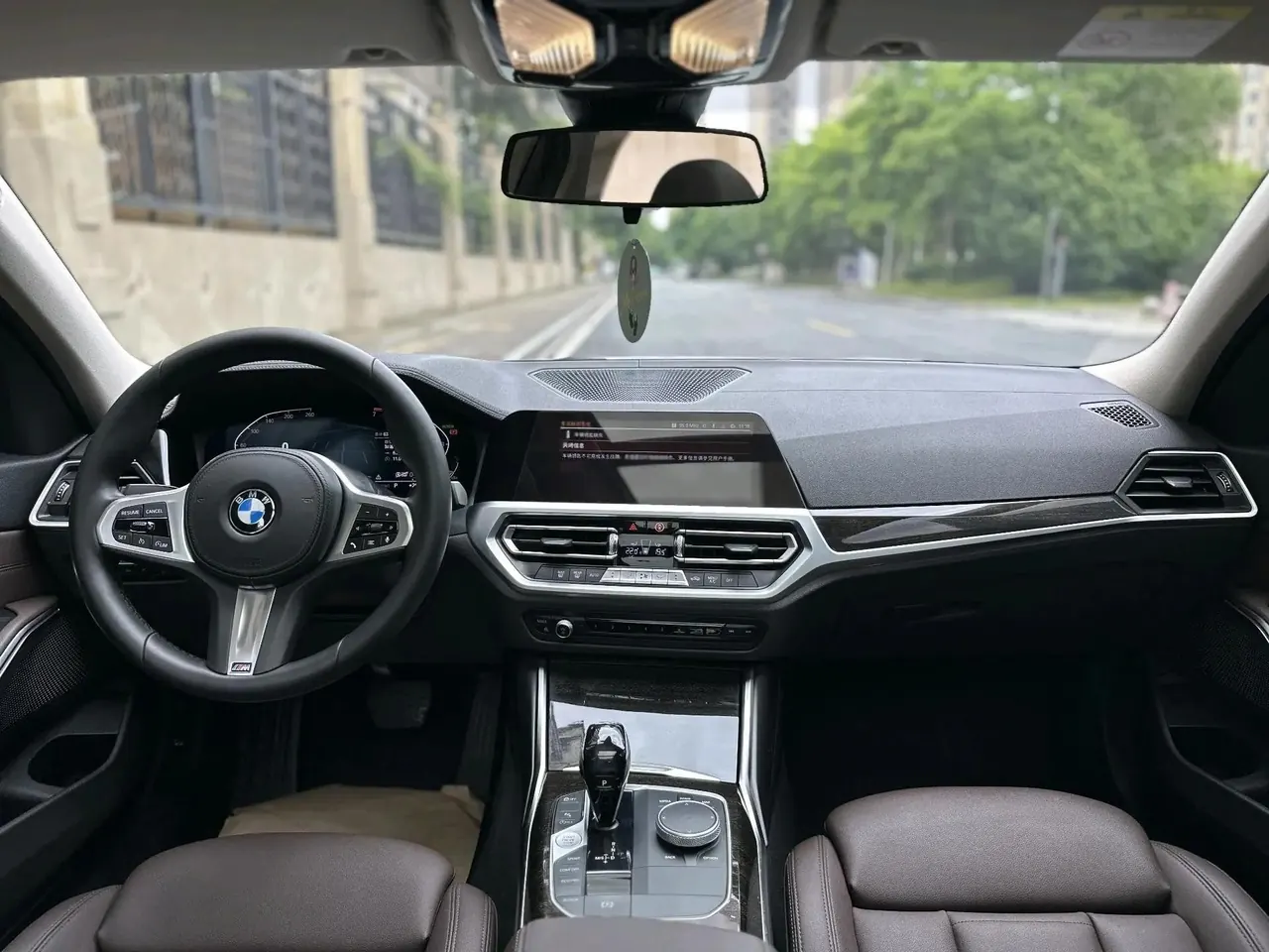 BMW 3 Series 2020 Change 325Li M Sports Suit 4