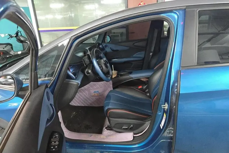 Dolphin 2021 401km Knight Edition 3