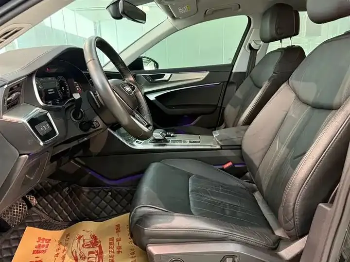 Audi A6L 2020 40 TFSI Deluxe Dynamic 4
