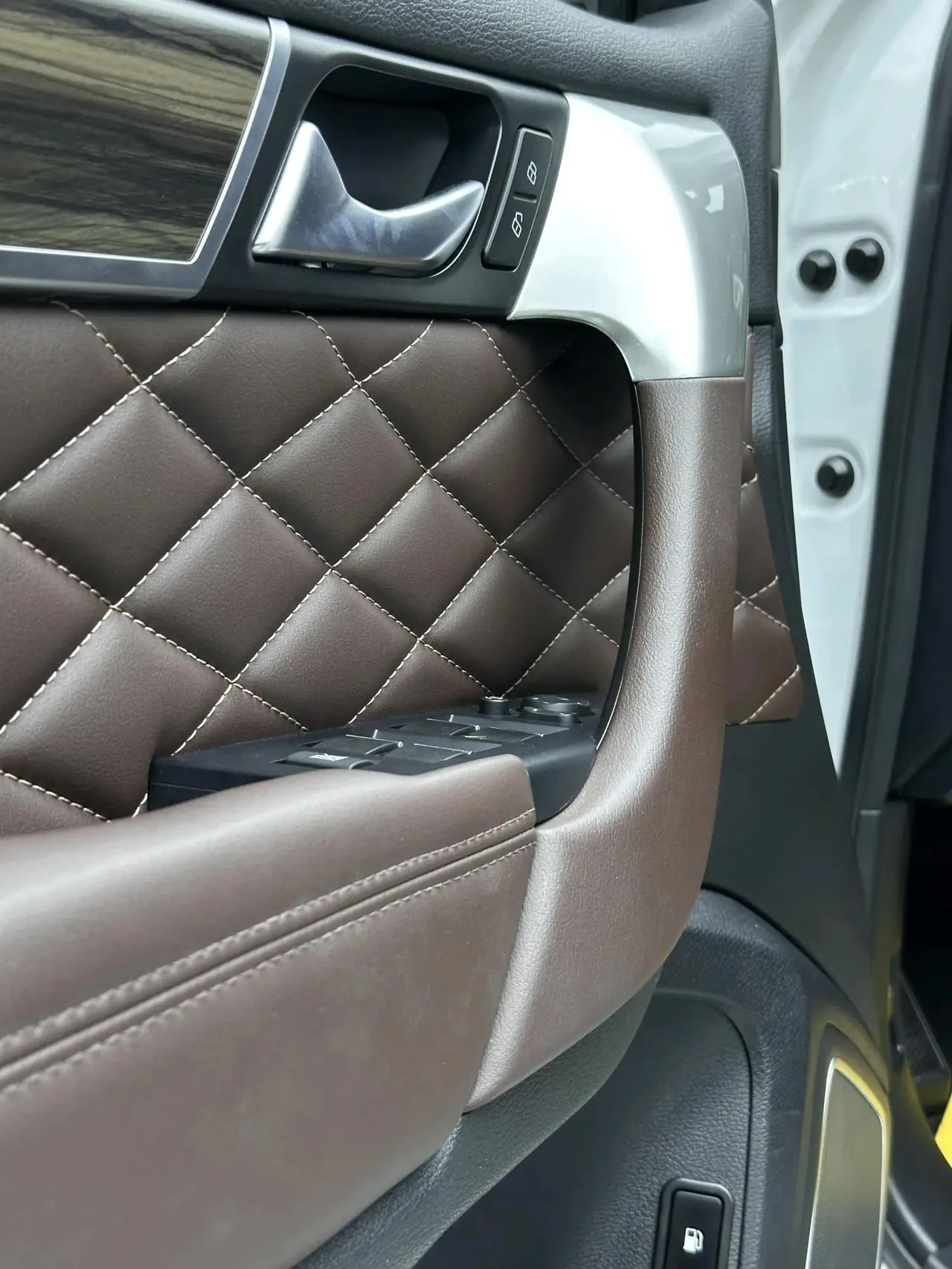 Haval H9 2020 2.0T Gasoline 4-wheel Drive Premium 5-seat 5