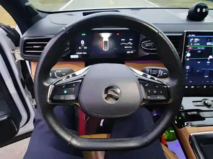 NIO ES8 2022 100kWh signature version six 18