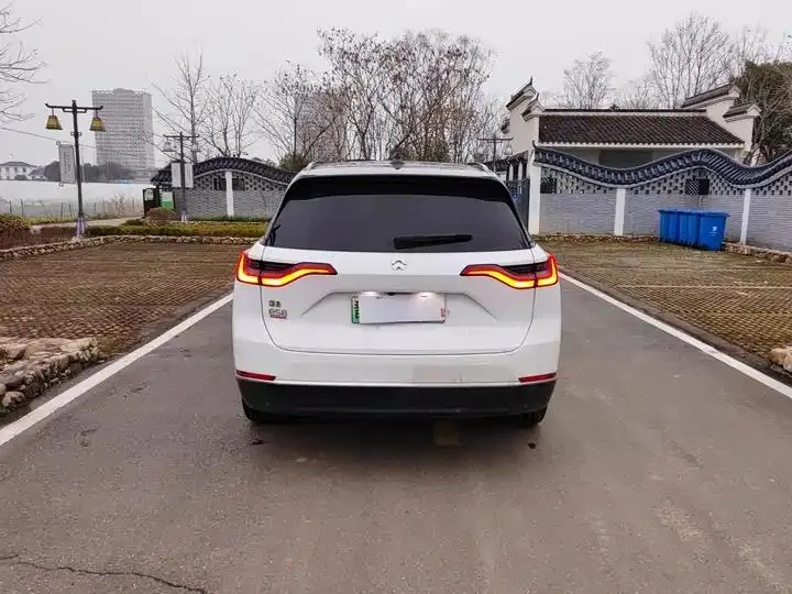 NIO ES8 2022 100kWh signature version six 5