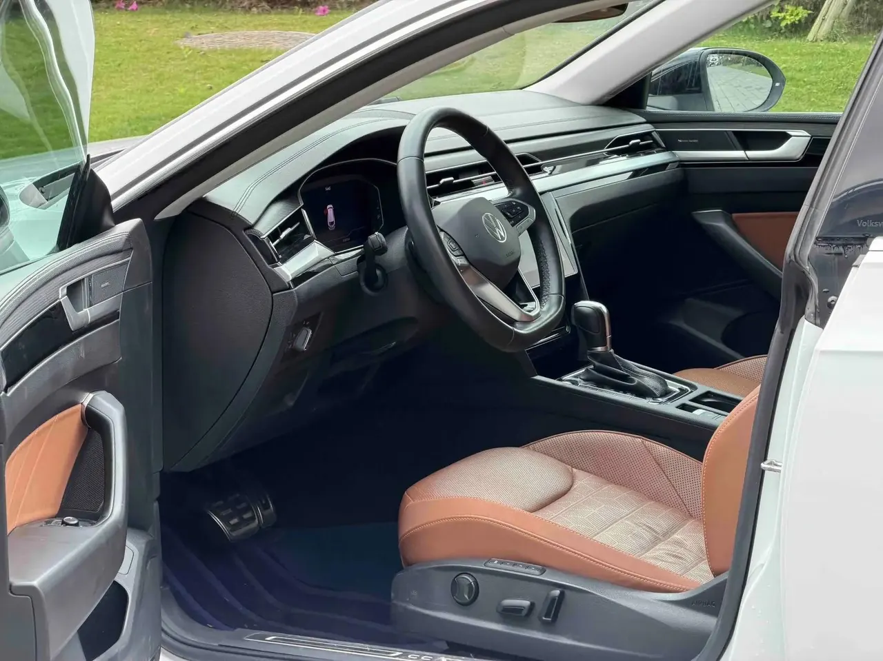 FAW-Volkswagen CC 2021 model Shooting Brake 380TSI Hunter Edition 4