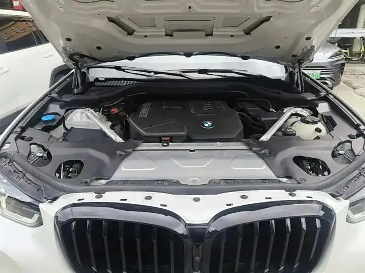 BMW X3 2023 facelift xDrive30i exclusive M obsidian night suit 20