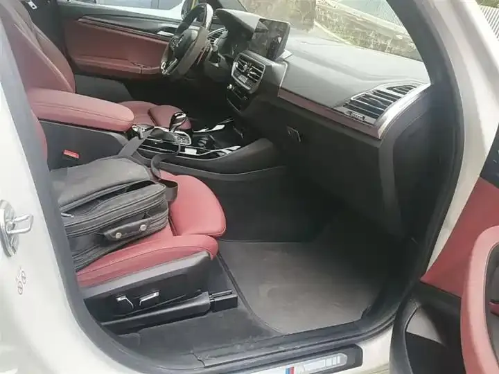 BMW X3 2023 facelift xDrive30i exclusive M obsidian night suit 25