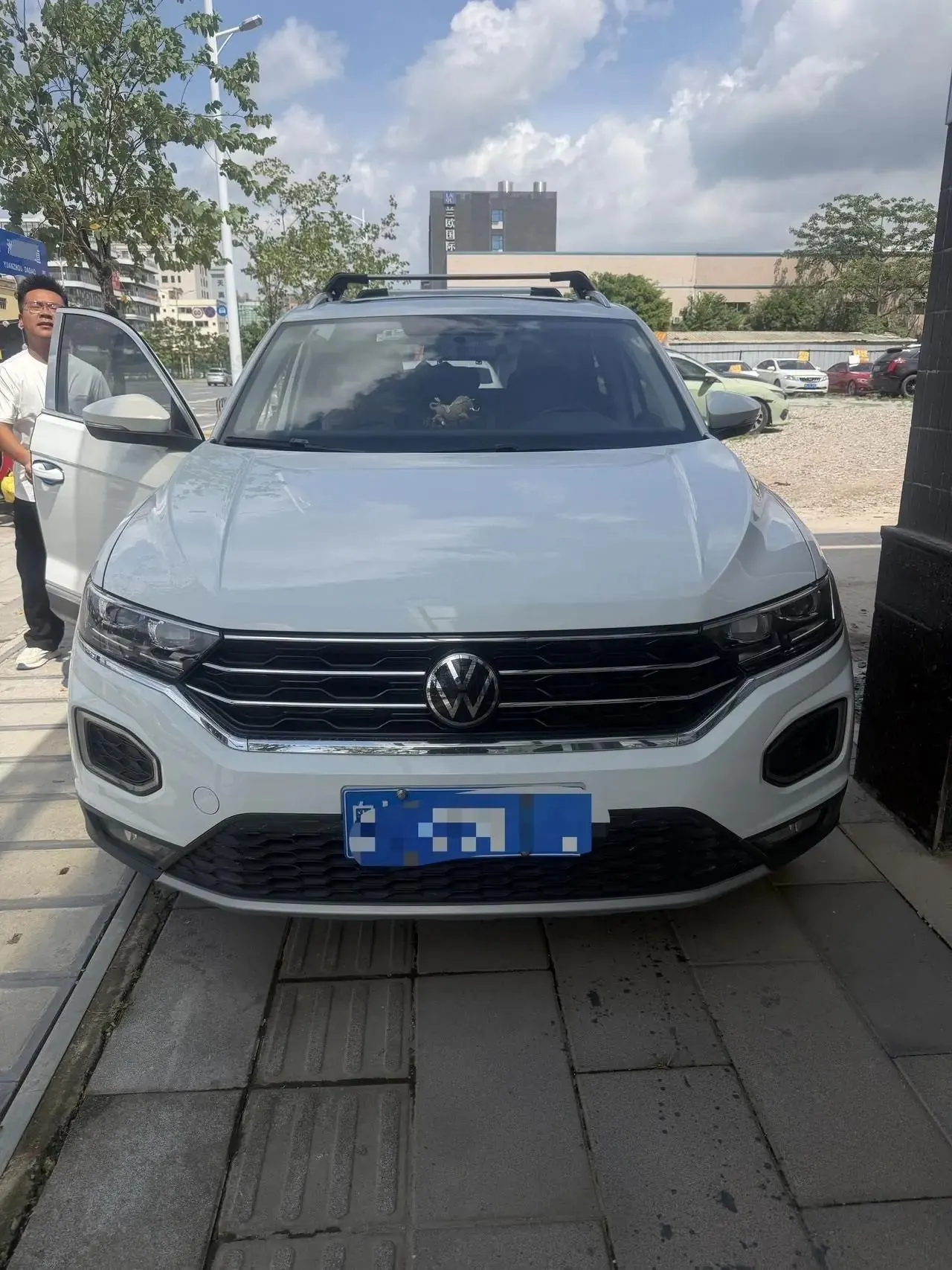 T-ROC Tange 2021 280TSI DSG Two-Drive Elite Zhilian Edition 2