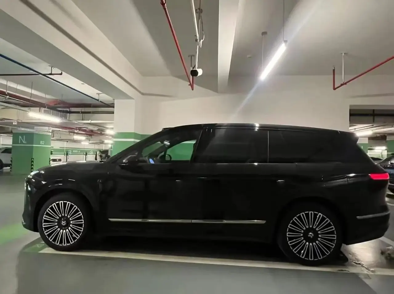 NIO 2026 ES8 6‑Seater Executive Luxury Edition Automatic Transmission 2