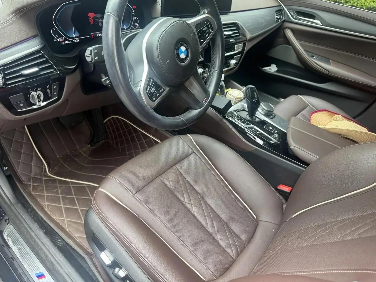 BMW 5 New Energy 2021 535Le Deluxe Suit 4