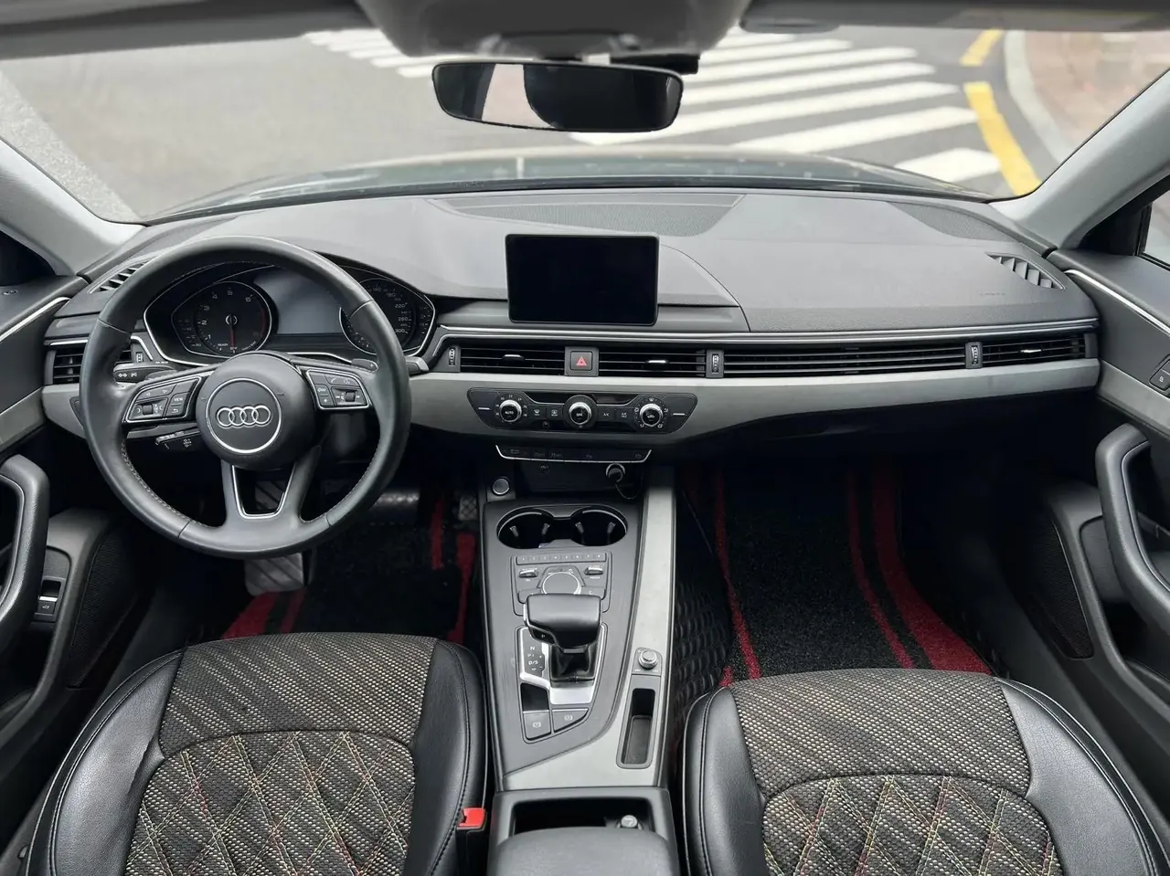 Audi A4L 2019, 40 TFSI Entry‑Level, China VI 5