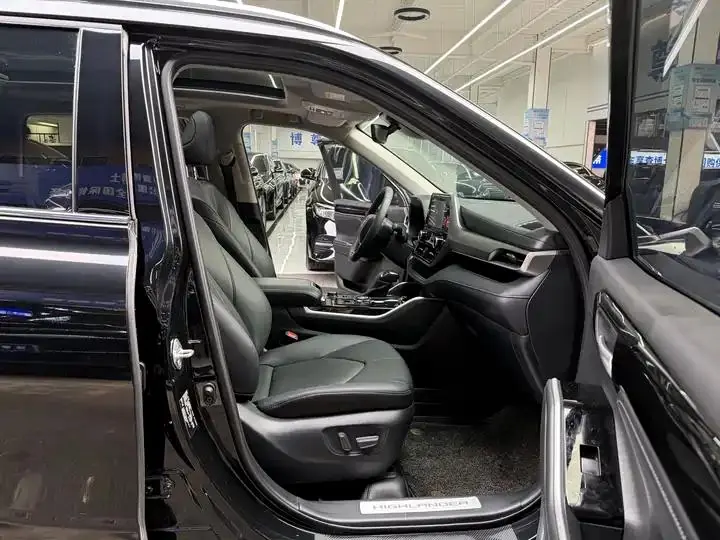 Highlander 2022 380T 4-wheel drive deluxe edition 7 seats 15