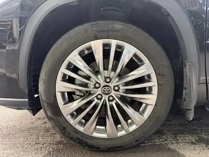 Highlander 2022 380T 4-wheel drive deluxe edition 7 seats 5